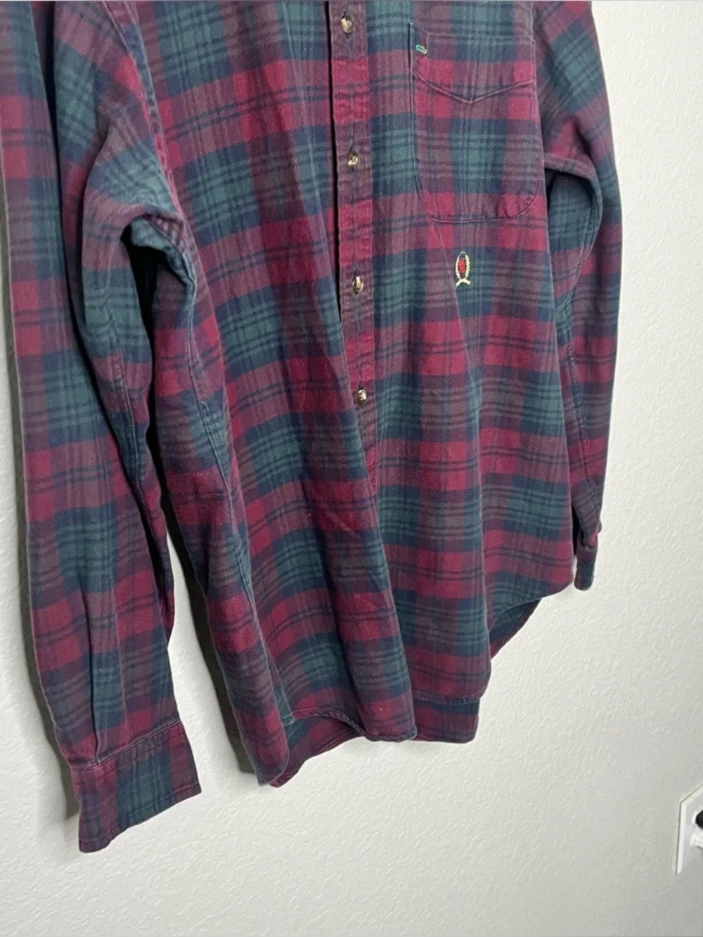 Vintage Y2K Tommy Hilfiger Plaid Button Down Shirt Men’s‎ Red Green Cotton M